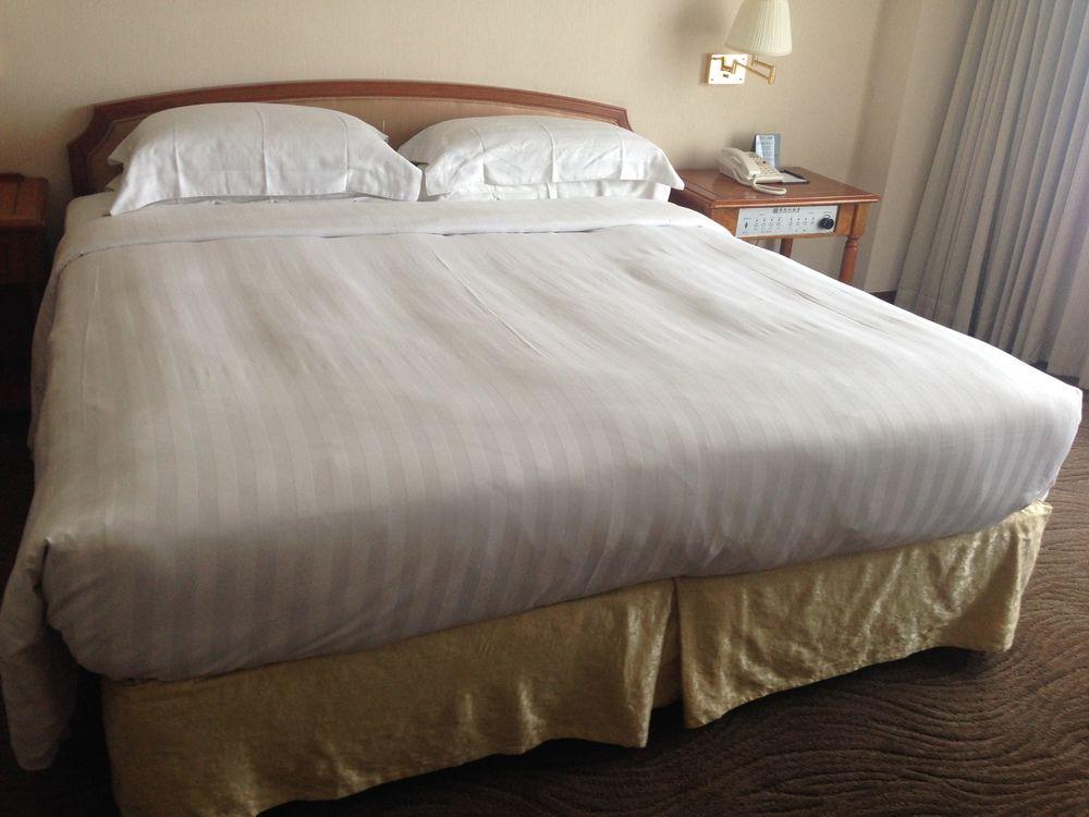 Hotel Kingdom Kaohsiung Bagian luar foto