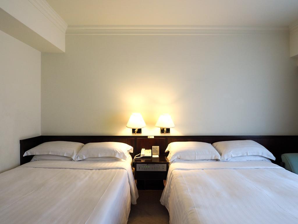 Hotel Kingdom Kaohsiung Bagian luar foto