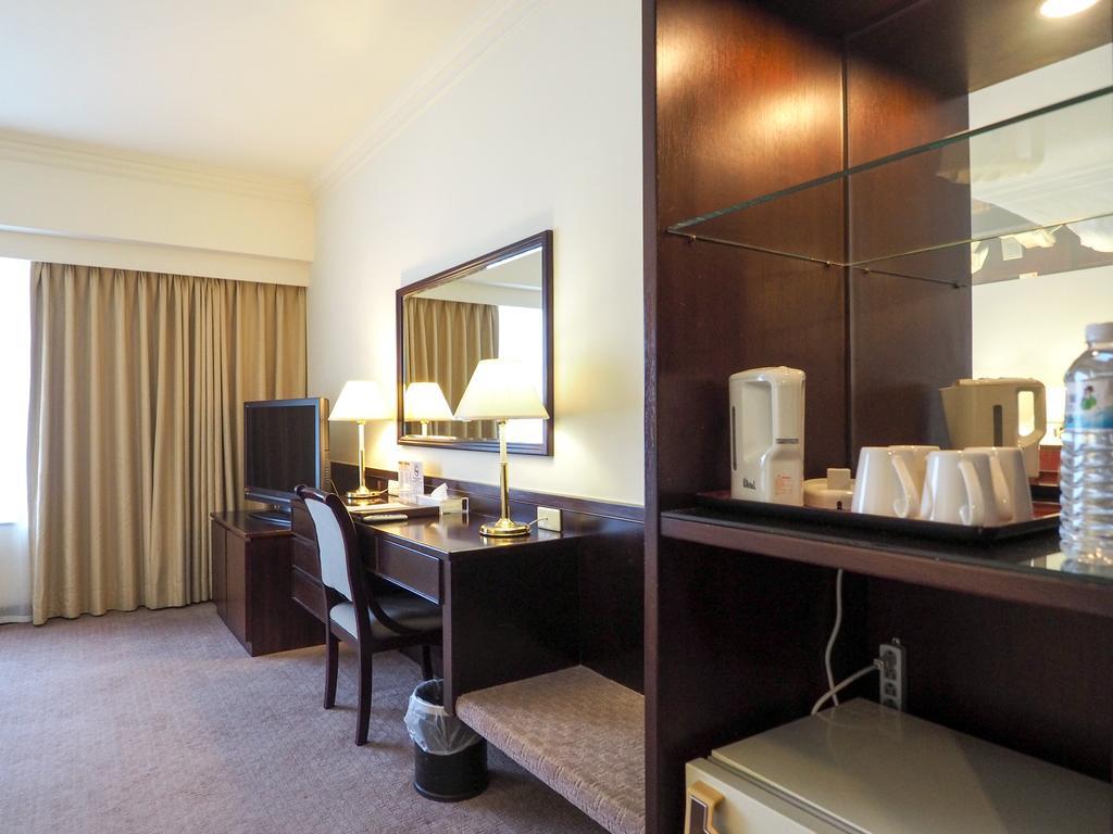 Hotel Kingdom Kaohsiung Bagian luar foto