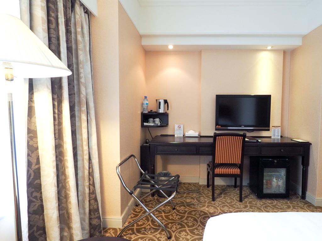 Hotel Kingdom Kaohsiung Bagian luar foto